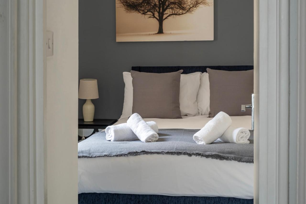 Super City Centre Apartment - Two Bedrooms, Perfect Location Bath Eksteriør billede